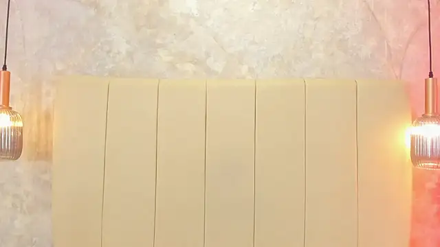 Snapshot of nayiraa_ chatting on October 9, 2025, 11:44 am nayiraa online show from October 9, 2025, 11:44 am