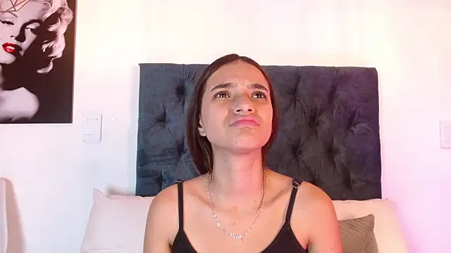 Lilith Nocturne online show from December 19, 2025, 7:27 pm