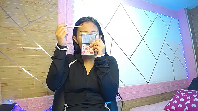 Snapshot of isabella_rossee chatting on November 12, 2025, 8:01 pm isabella rossee online show from November 12, 2025, 8:01 pm