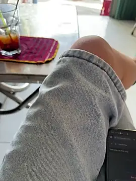 Snapshot of sharon-Hanna chatting on December 16, 2025, 1:32 am sharon-Hanna online show from December 16, 2025, 1:32 am