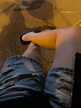 Snapshot of sharon-Hanna chatting on December 16, 2025, 2:54 pm sharon-Hanna online show from December 16, 2025, 2:54 pm