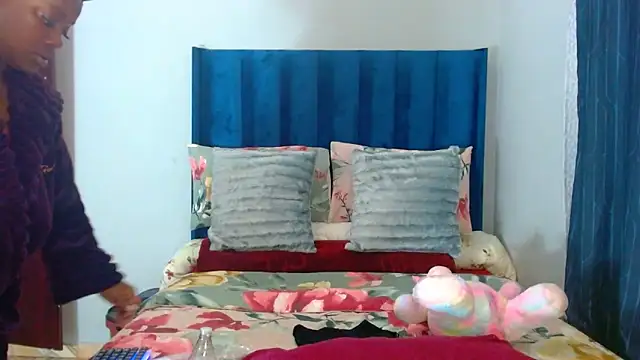 Candycrush2555 online show from April 23, 2026, 3:24 pm