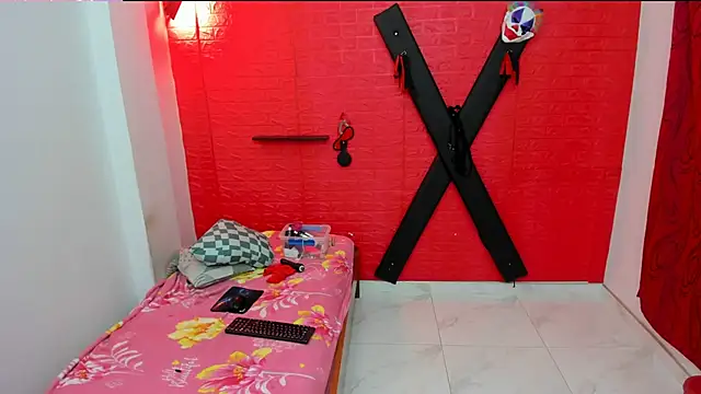 bdsmforever18 online show from March 3, 2026, 2:18 am