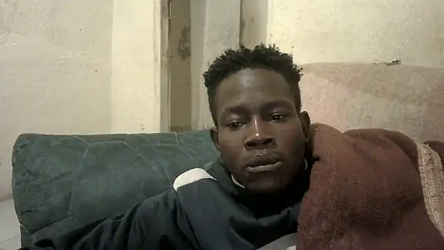 FeeingSplicing online show from November 28, 2025, 10:21 pm