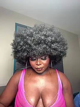 Snapshot of WomanNextdoor1 chatting on July 1, 2026, 2:45 am WomanNextdoor1 online show from July 1, 2026, 2:45 am