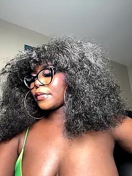 WomanNextdoor1 online show from November 29, 2025, 1:22 pm