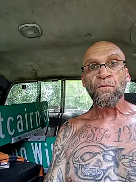 ShawnandDani7074 online show from July 10, 2026, 4:40 pm