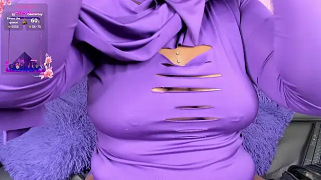 Snapshot of yasmin_elite chatting on October 7, 2025, 9:21 am yasmin elite online show from October 7, 2025, 9:21 am