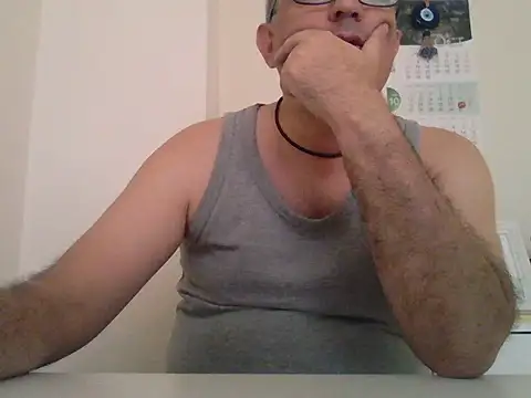 Snapshot of CELIK3577 chatting on October 15, 2025, 6:11 am CELIK3577 online show from October 15, 2025, 6:11 am
