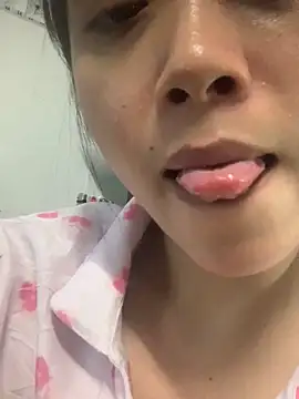 Minee1202 online show from October 7, 2025, 4:19 pm