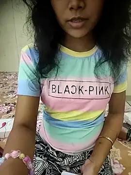 Snaya-baby online show from November 28, 2025, 3:01 pm