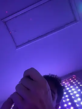 SalemStratton online show from October 20, 2025, 2:02 am