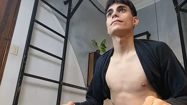 Dani mc1 online show from December 20, 2025, 11:46 am