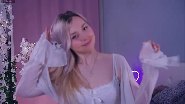 AccaCroyle online show from April 10, 2026, 7:54 pm