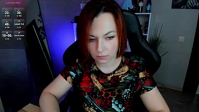 Serena Woods online show from September 9, 2025, 8:35 am