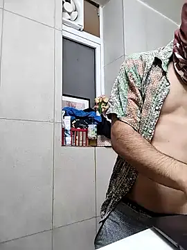 Snapshot of mrmasseur06 chatting on July 1, 2026, 6:41 pm mrmasseur06 online show from July 1, 2026, 6:41 pm