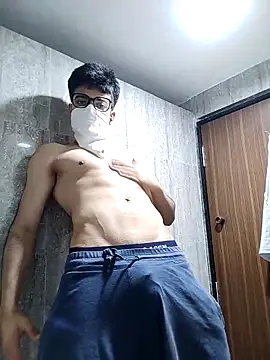 mrmasseur06 online show from April 12, 2026, 8:01 pm