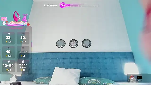 PaulinnaBlue online show from October 7, 2025, 8:32 pm