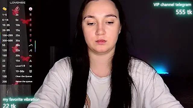 Snapshot of Eliz_v_tta chatting on October 10, 2025, 9:37 pm Eliz v tta online show from October 10, 2025, 9:37 pm