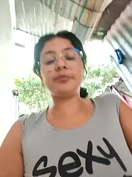 Lily-o online show from January 7, 2026, 3:39 pm