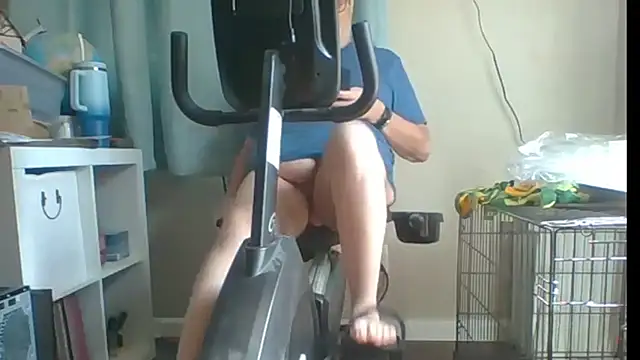 Snapshot of DareGoneWrong chatting on January 18, 2026, 5:49 pm DareGoneWrong online show from January 18, 2026, 5:49 pm