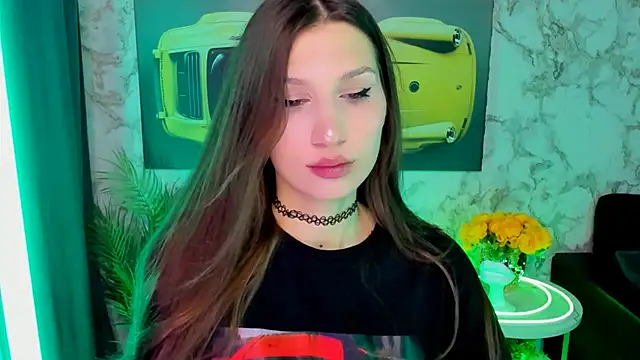 Mollyinyourmind online show from April 14, 2026, 10:26 pm