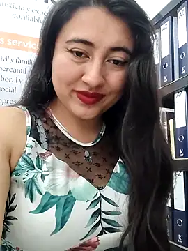 Snapshot of AMATISTA__16 chatting on May 16, 2026, 1:21 pm AMATISTA 16 online show from May 16, 2026, 1:21 pm