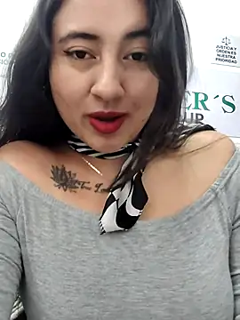 Snapshot of AMATISTA__16 chatting on June 26, 2026, 12:33 pm AMATISTA 16 online show from June 26, 2026, 12:33 pm