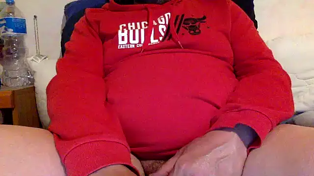 steve669 hot online show from April 20, 2026, 7:48 pm