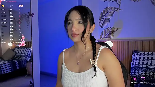 Valleriie  online show from October 2, 2025, 3:15 pm