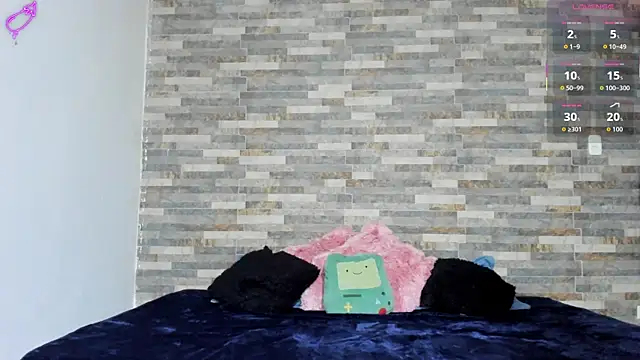 violett  golden online show from October 15, 2025, 10:23 am