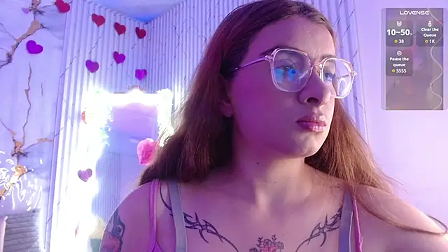 Naomy tay1 online show from March 3, 2026, 3:02 am