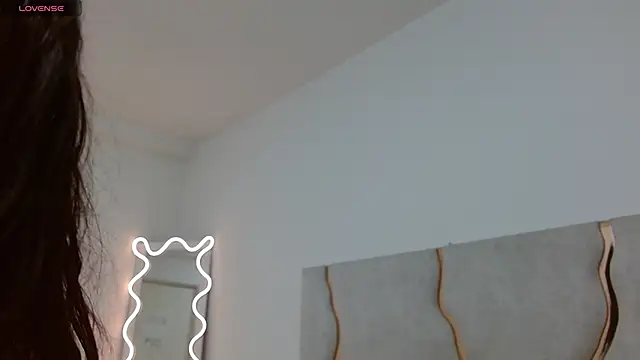 Violet tay1 online show from September 13, 2025, 10:15 am