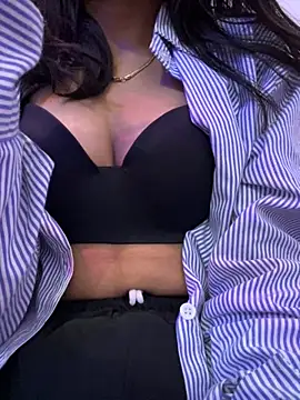 modelnishu online show from October 27, 2025, 12:44 am