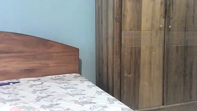 LoveTrainX online show from March 12, 2026, 6:06 am