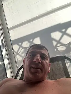 BULLBSX online show from April 10, 2026, 3:41 pm