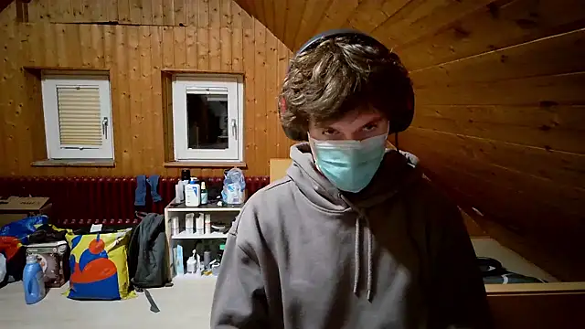 Snapshot of Imagerysin23 chatting on January 5, 2026, 5:38 pm Imagerysin23 online show from January 5, 2026, 5:38 pm