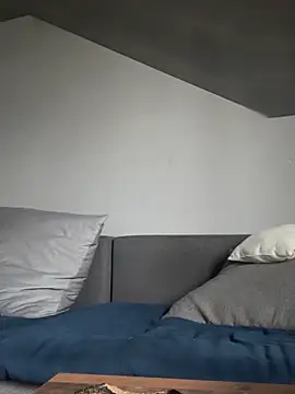 jarda94cz online show from November 2, 2025, 1:49 pm