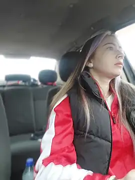 Reina Cummings online show from March 12, 2026, 6:17 am