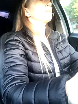 Snapshot of Reina_Cummings chatting on October 10, 2025, 4:57 am Reina Cummings online show from October 10, 2025, 4:57 am