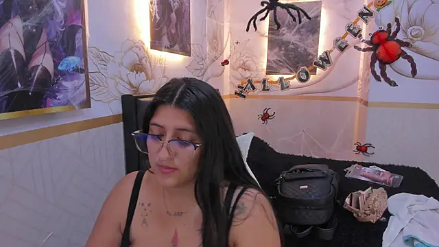 megann  up online show from October 20, 2025, 10:43 pm