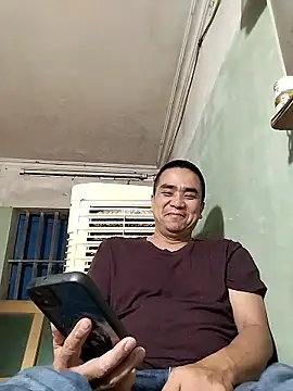 HoangNam20x online show from October 31, 2025, 11:51 am