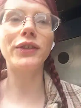 raen001 online show from April 15, 2026, 9:04 am