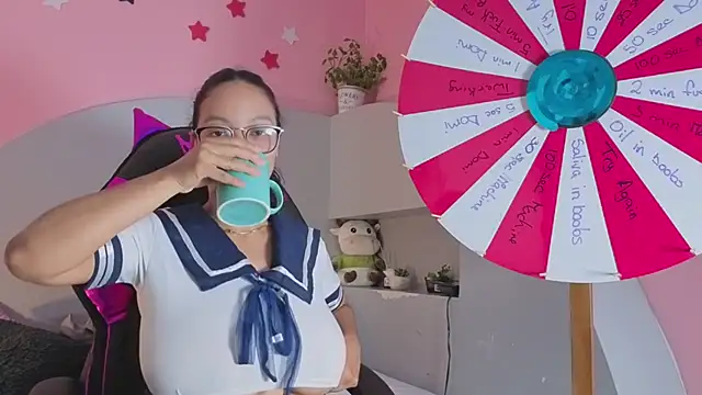 CandelaCool  online show from October 26, 2025, 1:33 pm