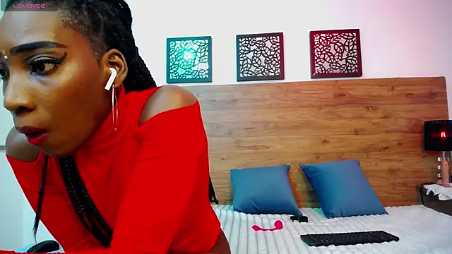 AlexandraCambell online show from October 12, 2025, 7:32 am