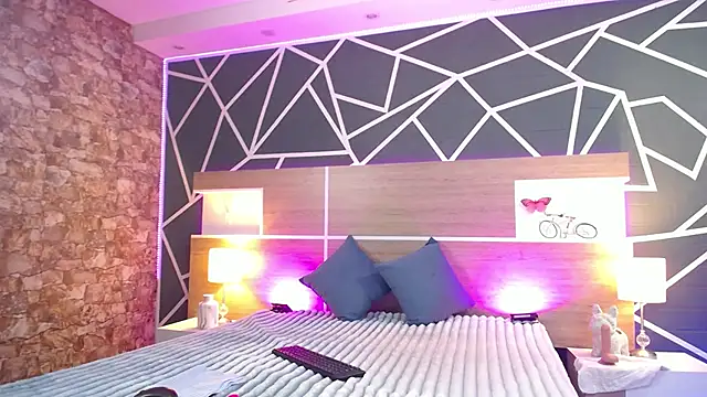 AlexandraCambell online show from October 15, 2025, 12:02 pm