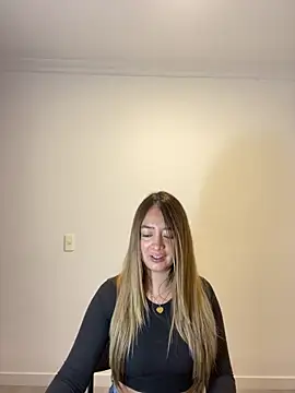 Zara Ross online show from October 29, 2025, 12:37 pm