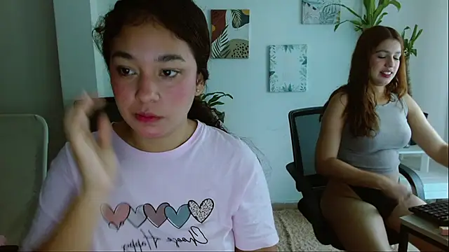 lana rousse01 online show from November 21, 2025, 3:22 pm