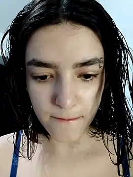 Snapshot of abrilour chatting on September 26, 2025, 5:25 am abrilour online show from September 26, 2025, 5:25 am