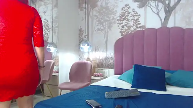 CorineRay online show from October 7, 2025, 3:13 pm